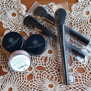 Savvy Minerals blush & brush bundle